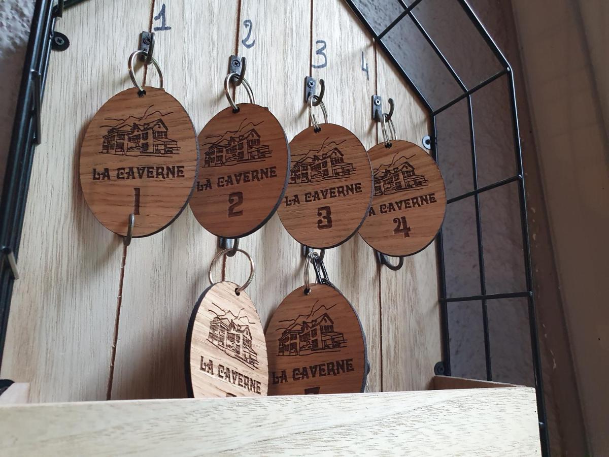 Auberge La Caverne Laruns Bagian luar foto