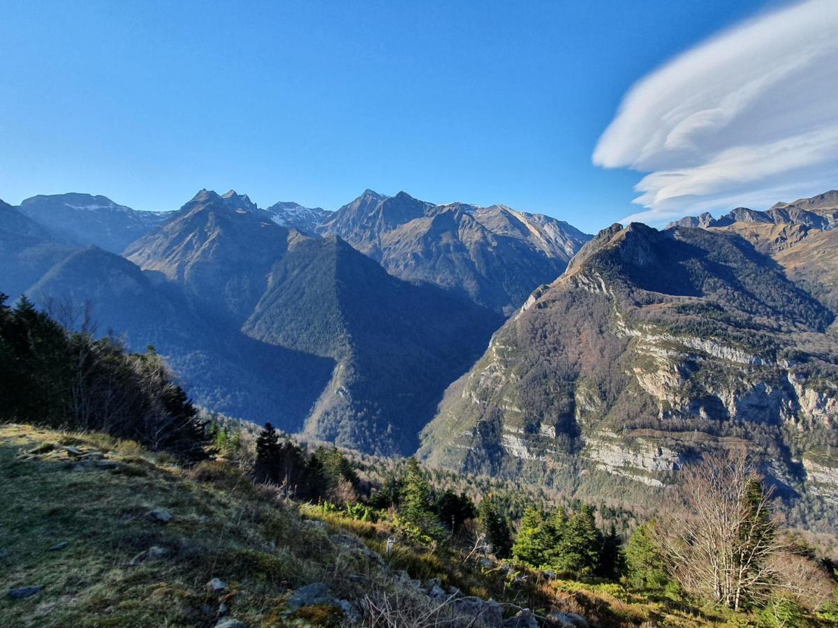 Auberge La Caverne Laruns Bagian luar foto