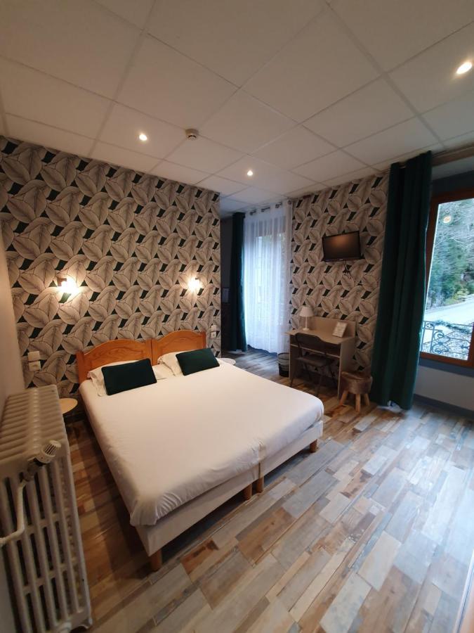 Auberge La Caverne Laruns Bagian luar foto