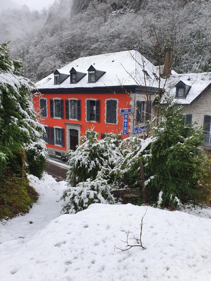 Auberge La Caverne Laruns Bagian luar foto