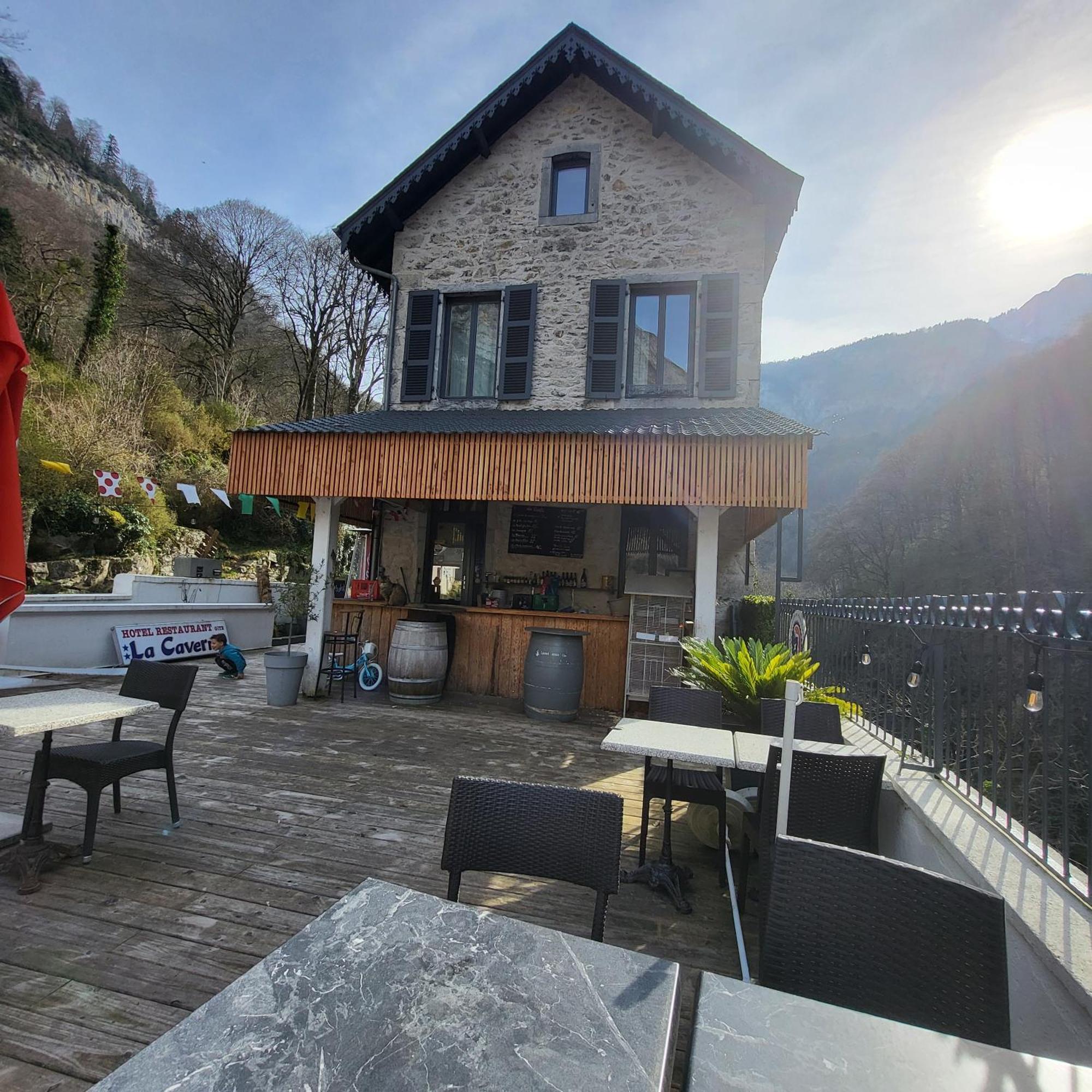 Auberge La Caverne Laruns Bagian luar foto