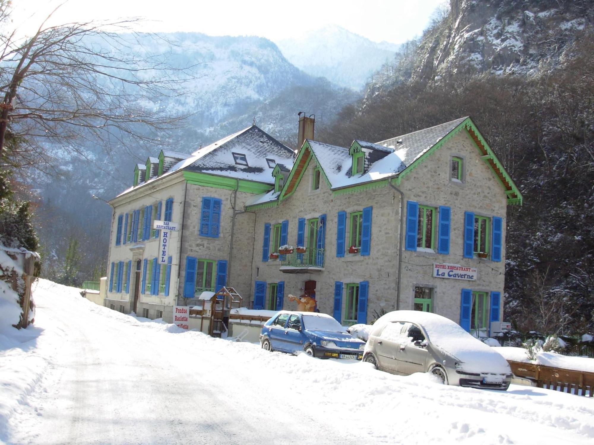 Auberge La Caverne Laruns Bagian luar foto