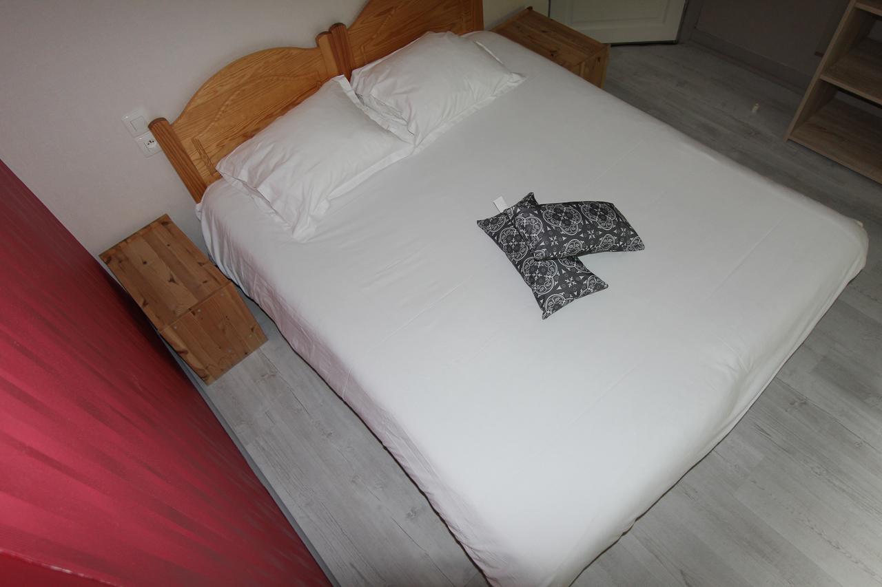 Auberge La Caverne Laruns Bagian luar foto